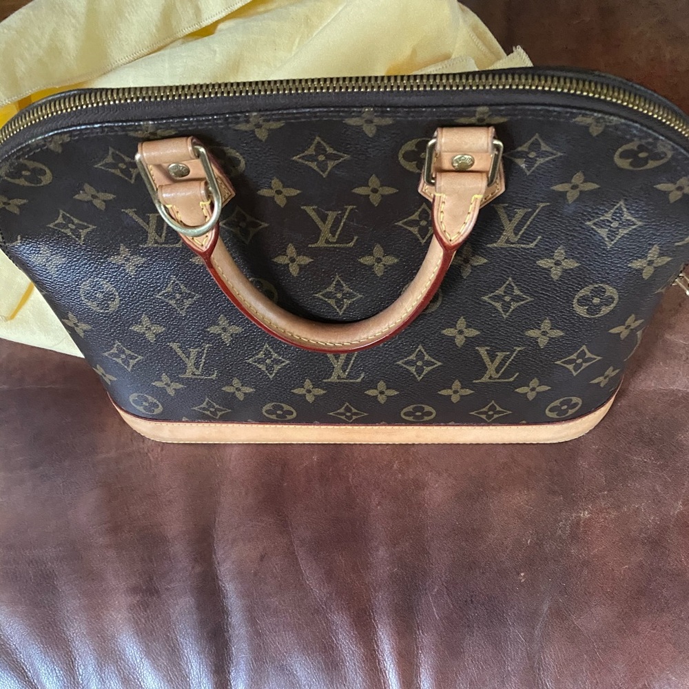 **SOLD** Cross posted Louis Vuitton Alma PM